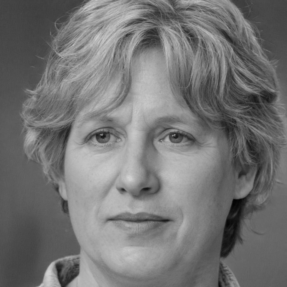Sophie Martin, Analyste Crédit